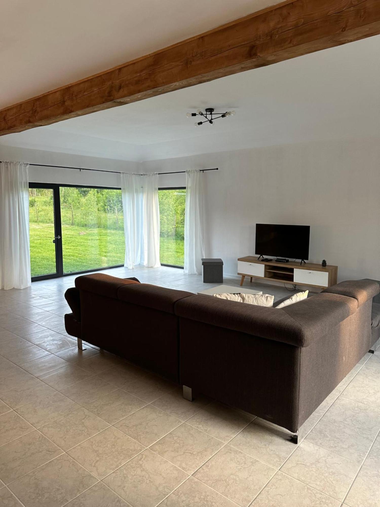 Cottage Bytheriver Arpasu de Sus Exterior photo