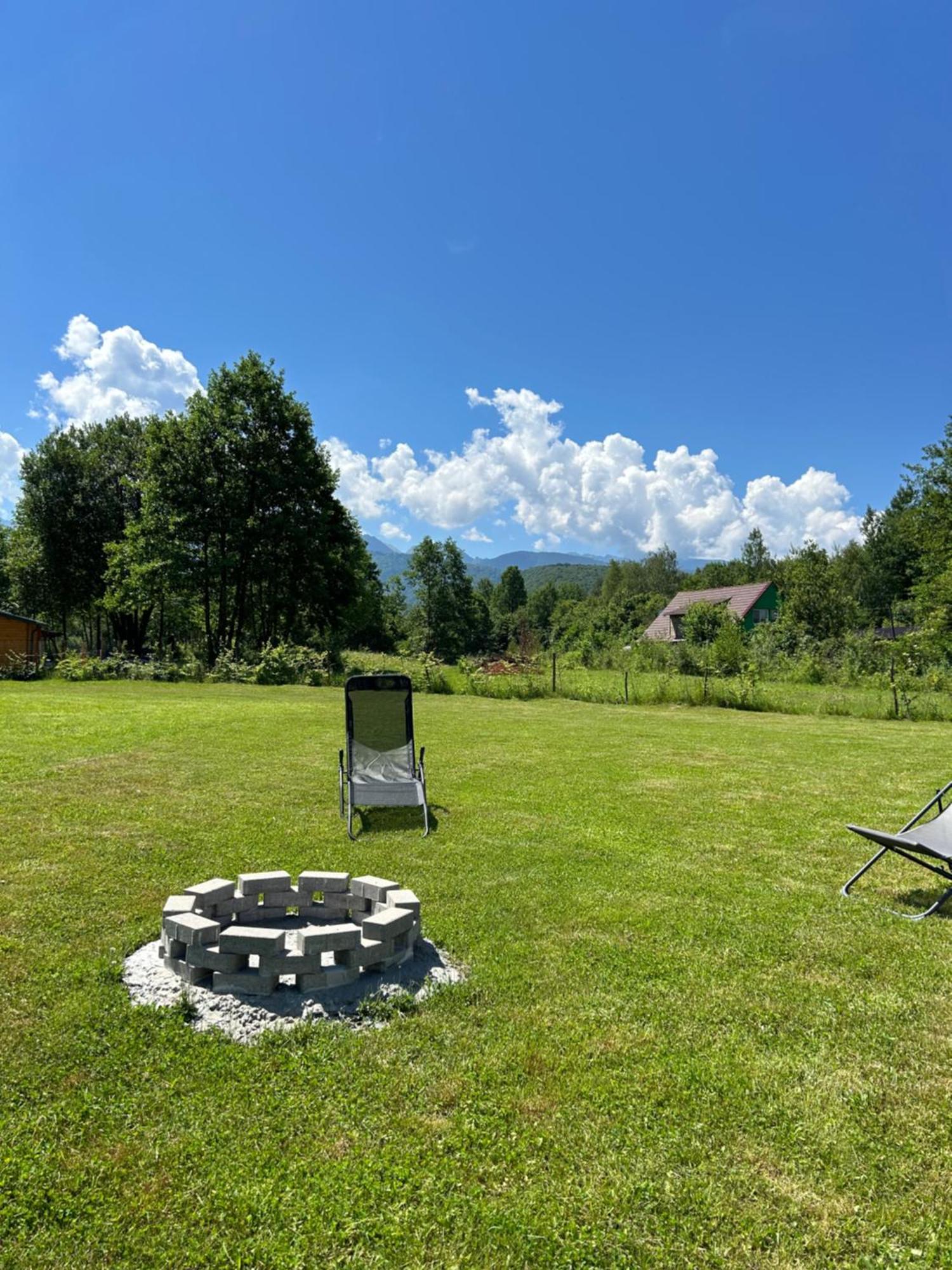 Cottage Bytheriver Arpasu de Sus Exterior photo
