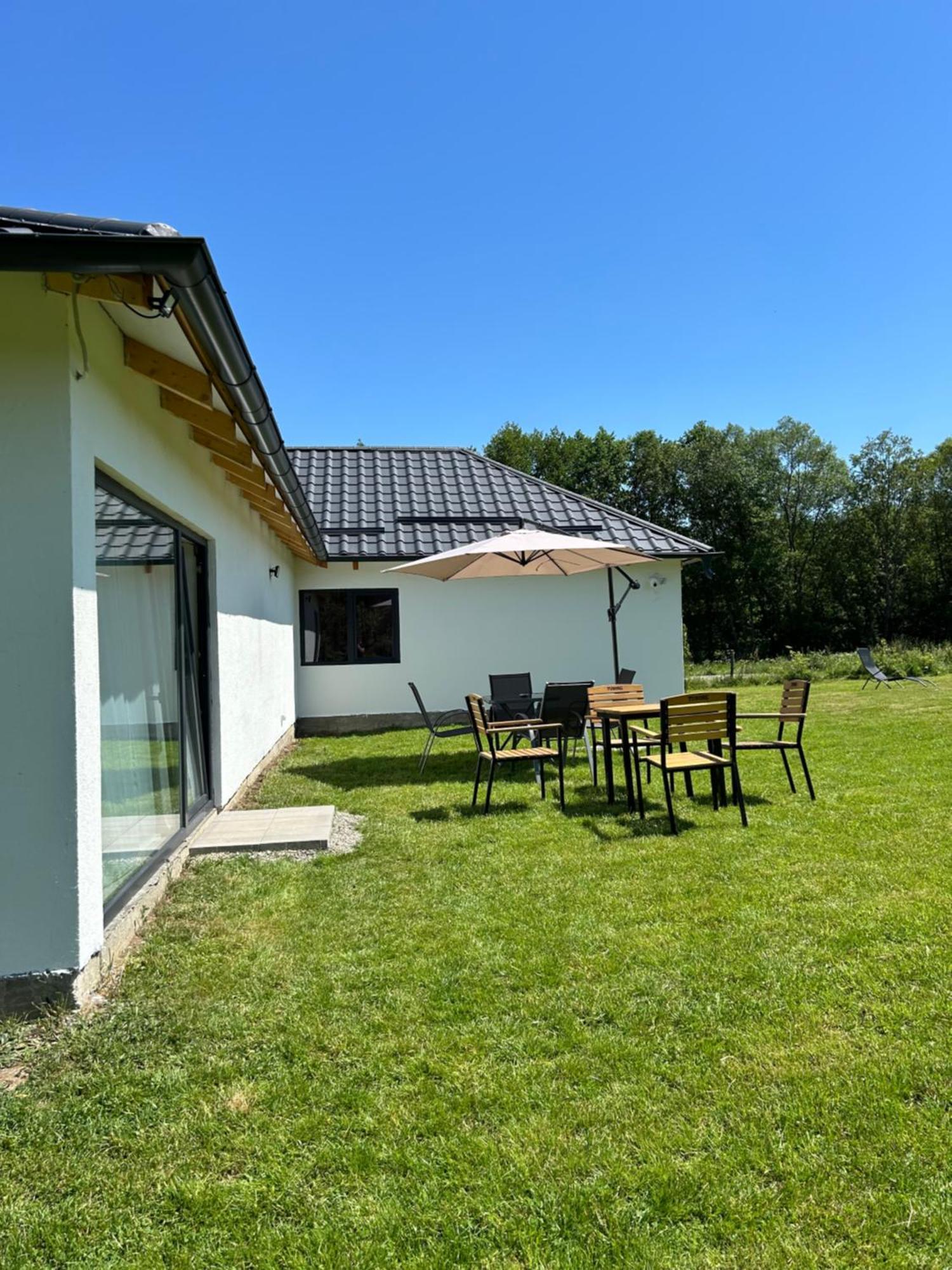 Cottage Bytheriver Arpasu de Sus Exterior photo