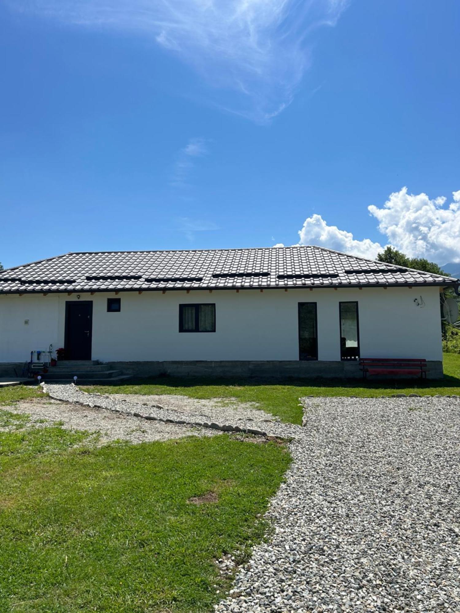Cottage Bytheriver Arpasu de Sus Exterior photo